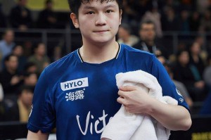 归来仍是王者！樊振东德甲复出3-1轻取对手，现场球迷高喊“凯撒”